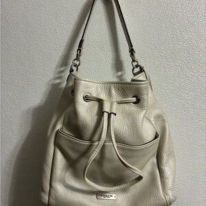 Coach Avery Pearl Leather Drawstring Pebble Women's Bag